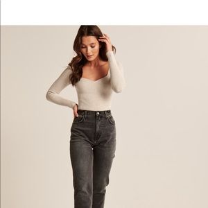 abercrombie long sleeve sweetheart sweater bodysuit